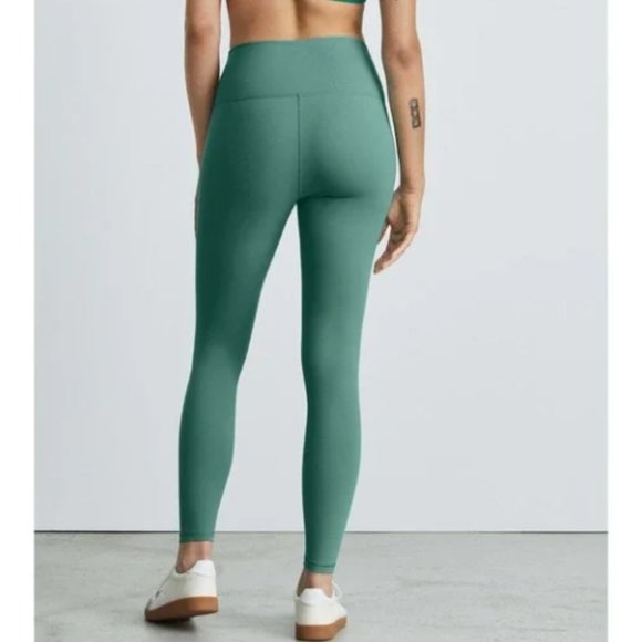NWT Everlane Performance 24/7 Leggings in Dark Mint Size Large - Picture 2 of 8